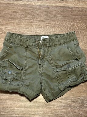 Time and Tru Olive Cargo Utility Shorts